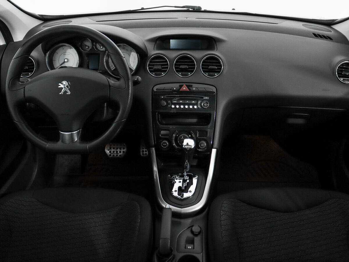 Peugeot 308 2012 года с пробегом. Фото: #11