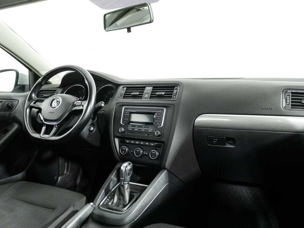 Volkswagen Jetta 2016 года с пробегом. Фото: #8