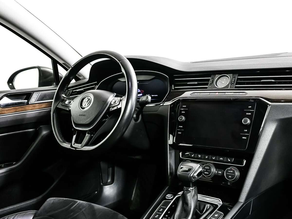 Volkswagen Passat 2017 года с пробегом. Фото: #8