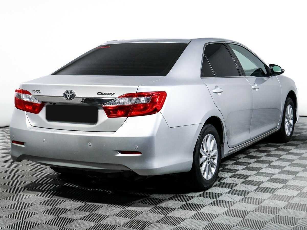 Toyota Camry 2013 года с пробегом. Фото: #4