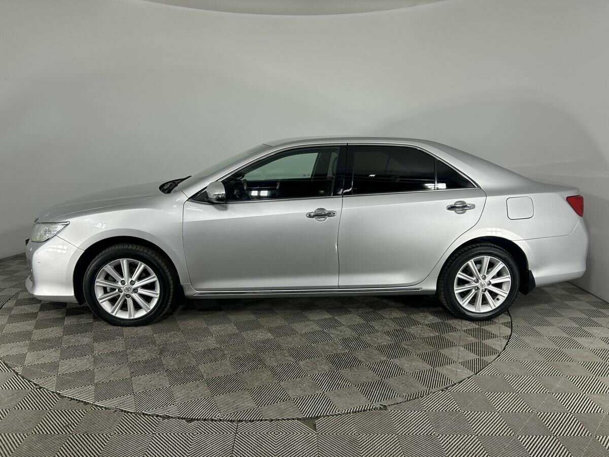 Toyota Camry 2013 года с пробегом. Фото: #4
