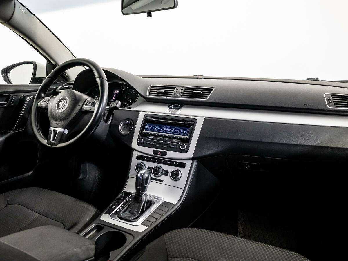 Volkswagen Passat 2012 года с пробегом. Фото: #8