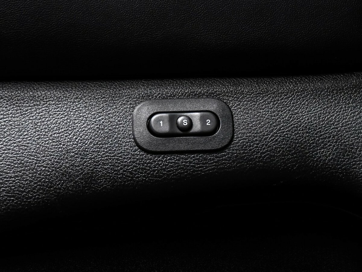 Jeep Grand Cherokee 2014 года с пробегом. Фото: #14