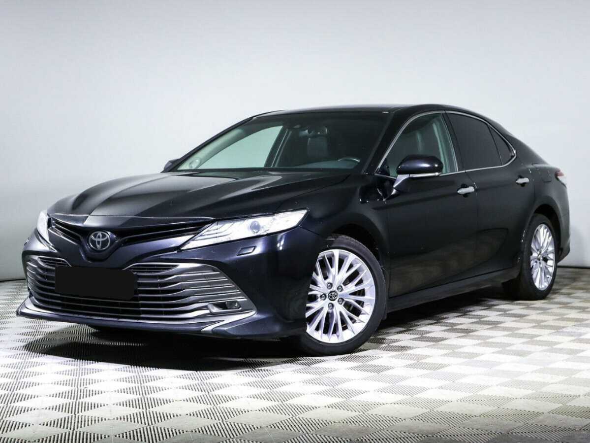 Toyota Camry 2018 года с пробегом. Посмотреть фото