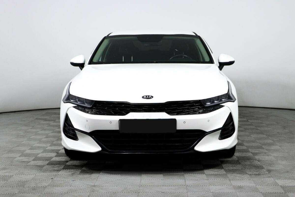 Kia K5 2021 года с пробегом. Фото: #1