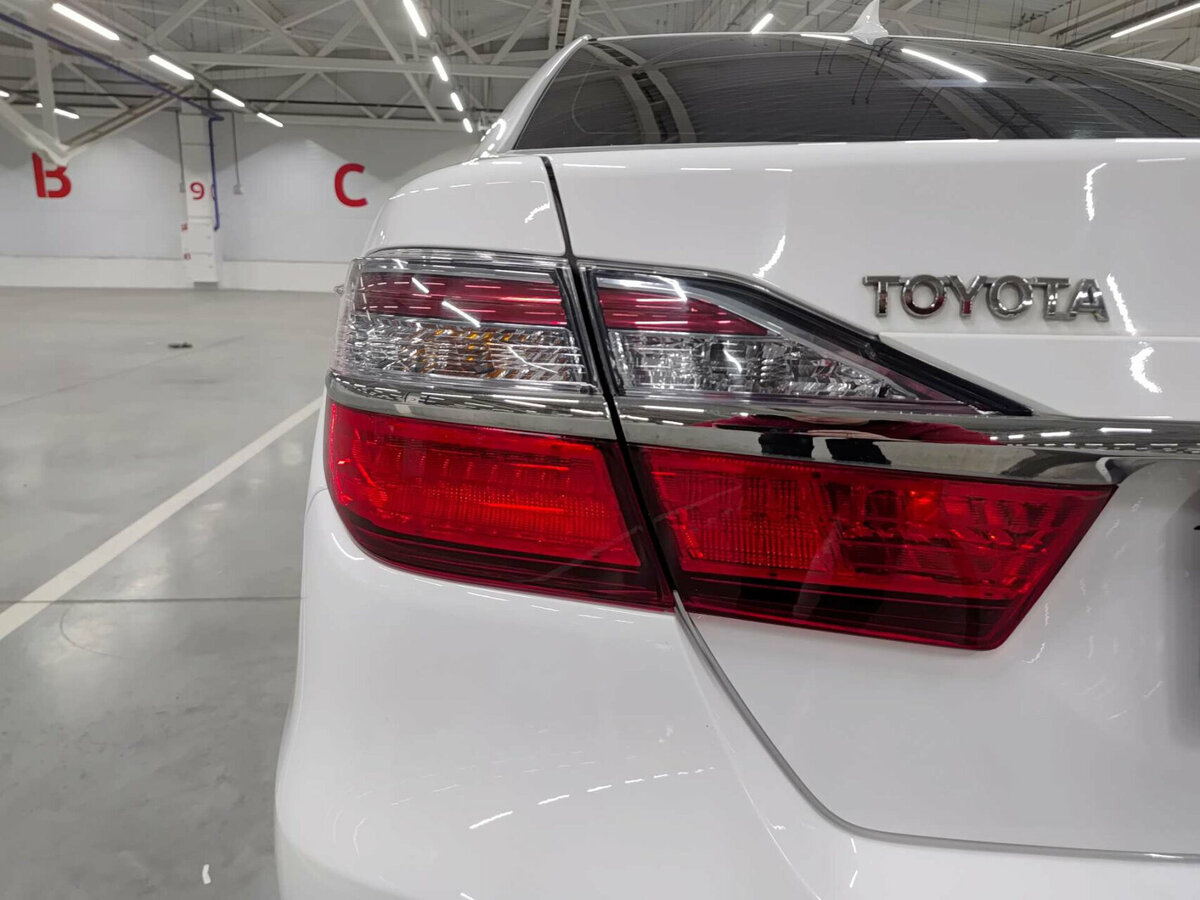 Toyota Camry 2017 года с пробегом. Фото: #8