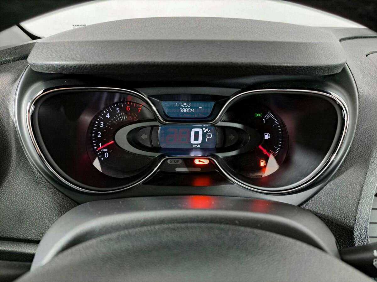 Renault Kaptur 2017 года с пробегом. Фото: #10