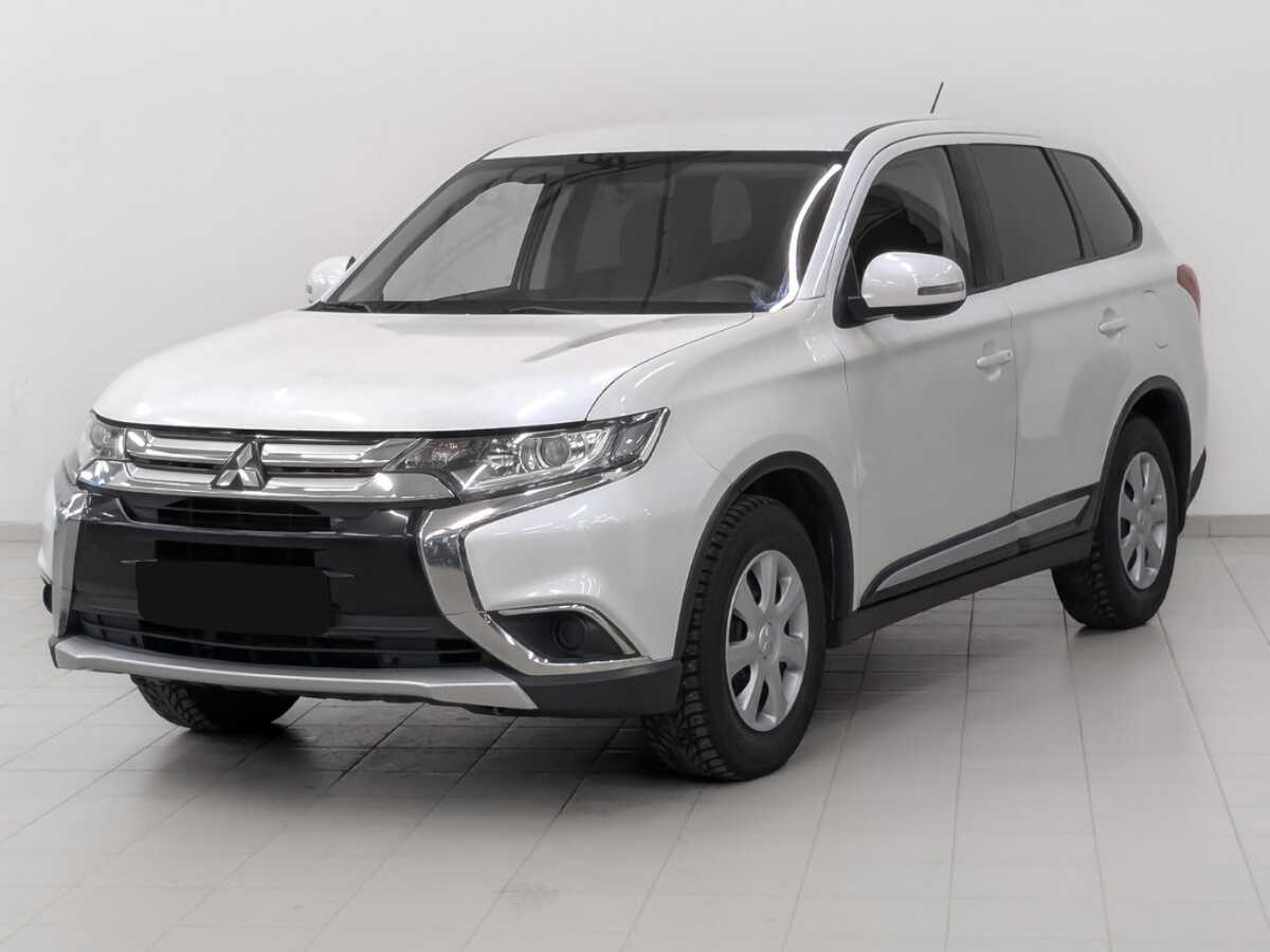 Mitsubishi Outlander 2015 года с пробегом. Посмотреть фото