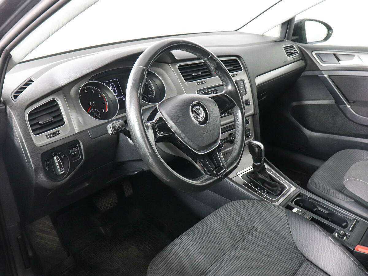 Volkswagen Golf 2016 года с пробегом. Фото: #8