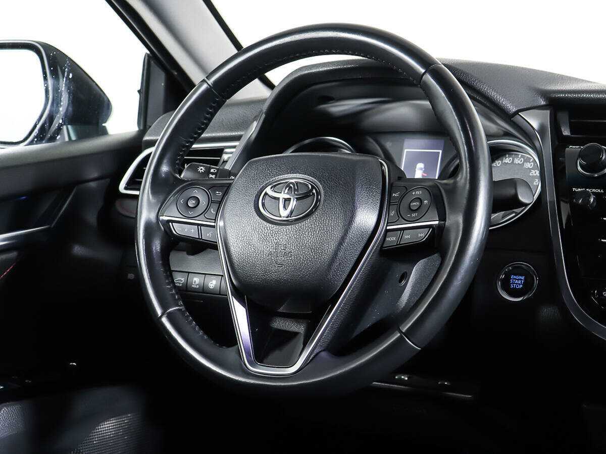 Toyota Camry 2020 года с пробегом. Фото: #14