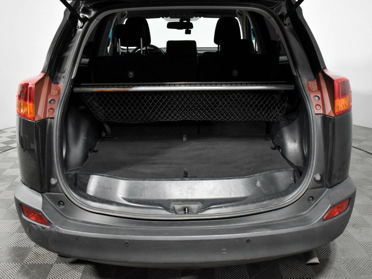 Toyota RAV4 2014 года с пробегом. Фото: #11