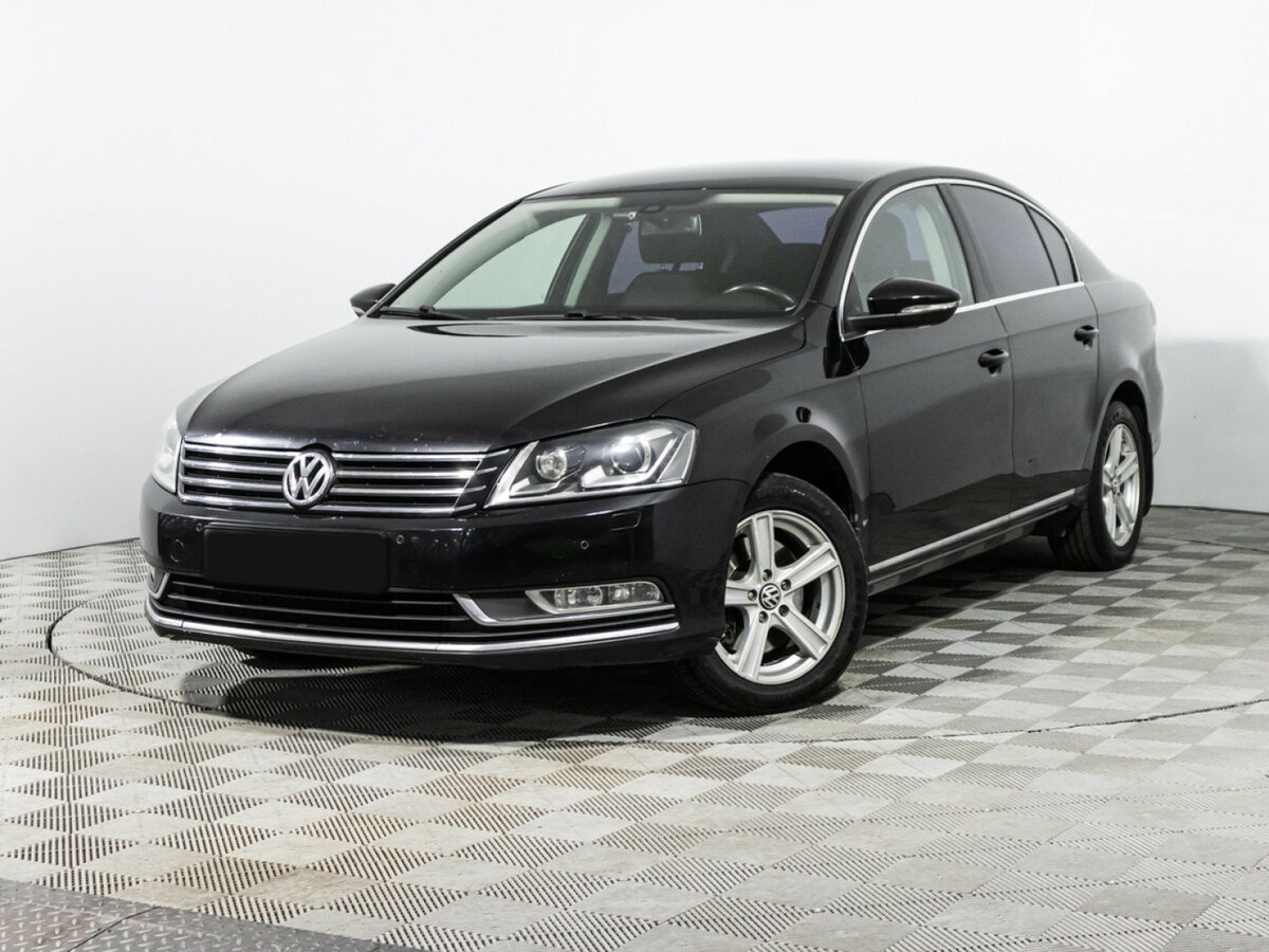 Volkswagen Passat 2012 года с пробегом. Посмотреть фото