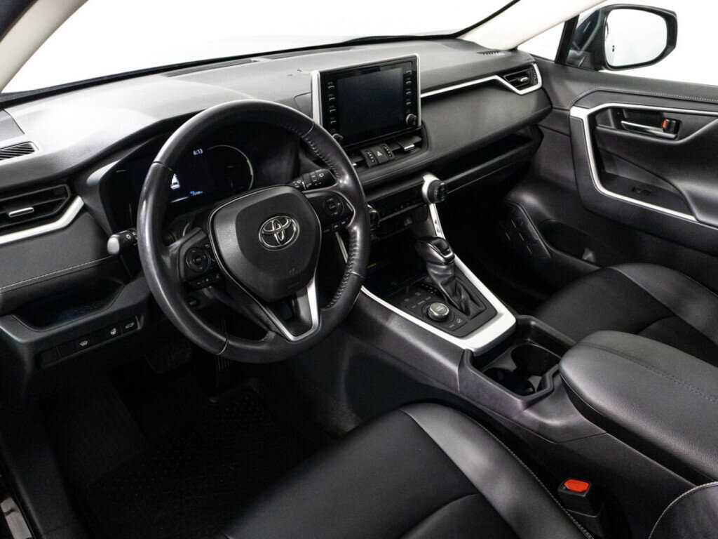 Toyota RAV4 2020 года с пробегом. Фото: #10