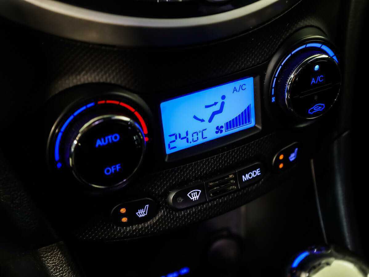 Hyundai Solaris 2012 года с пробегом. Фото: #13
