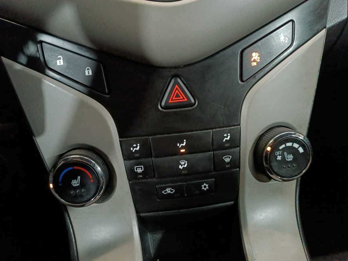 Chevrolet Cruze 2012 года с пробегом. Фото: #13