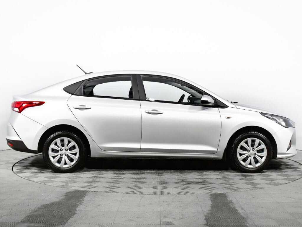 Hyundai Solaris 2021 года с пробегом. Фото: #3