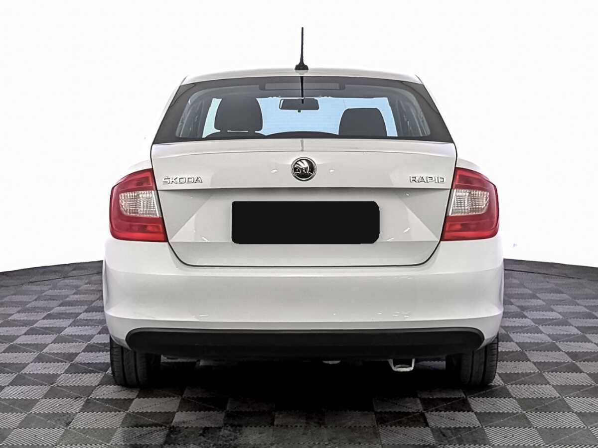 Skoda Rapid 2017 года с пробегом. Фото: #5