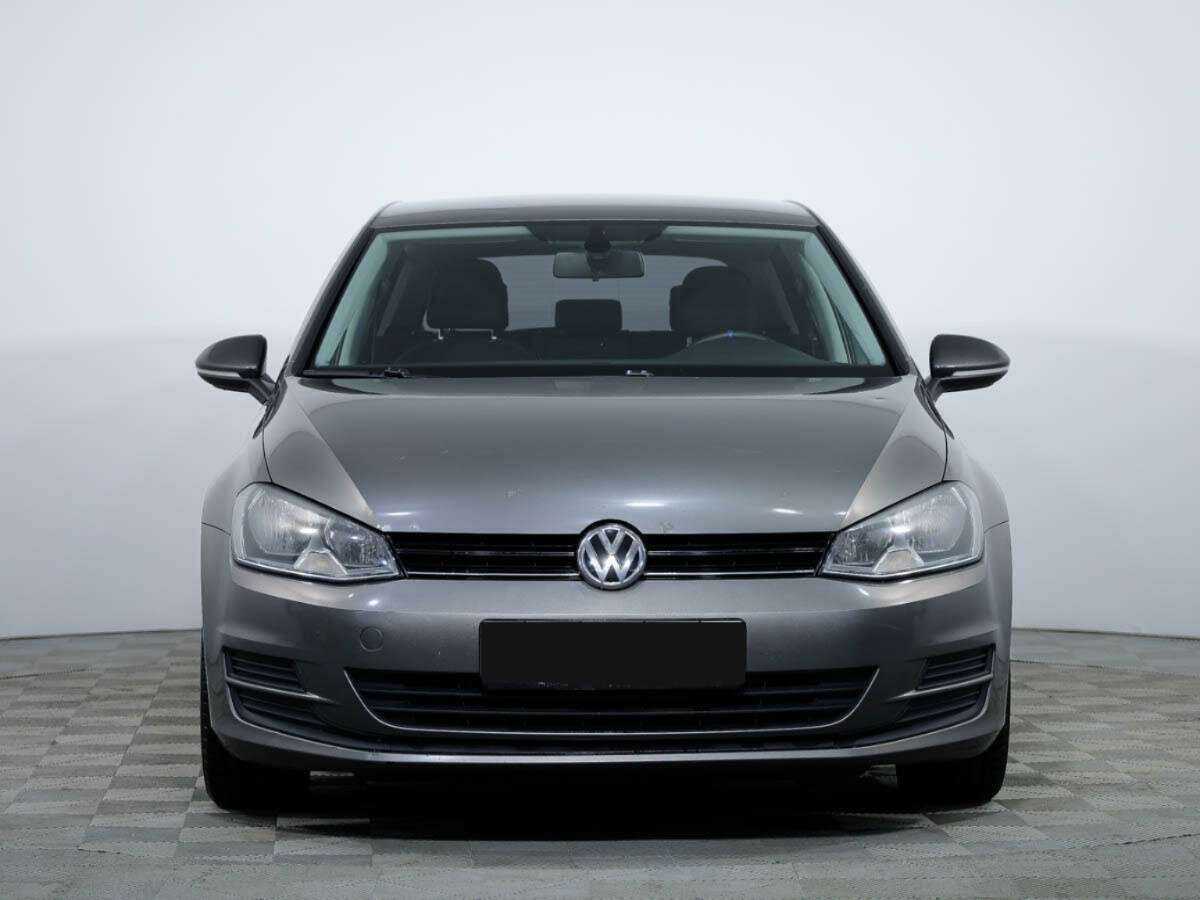 Volkswagen Golf 2013 года с пробегом. Посмотреть фото