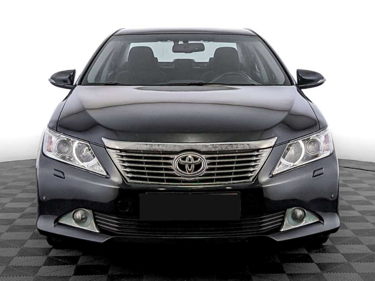Toyota Camry 2013 года с пробегом. Фото: #1