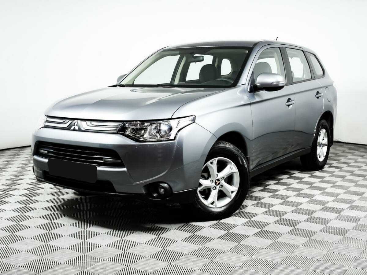 Mitsubishi Outlander 2013 года с пробегом. Фото: #0