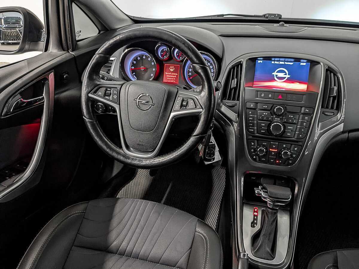 Opel Astra 2014 года с пробегом. Фото: #22