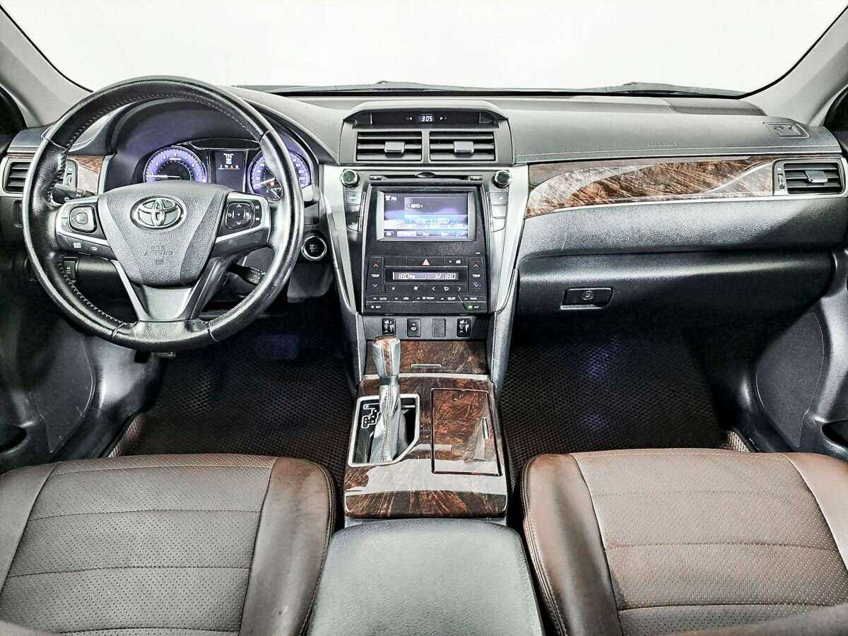 Toyota Camry 2016 года с пробегом. Фото: #10