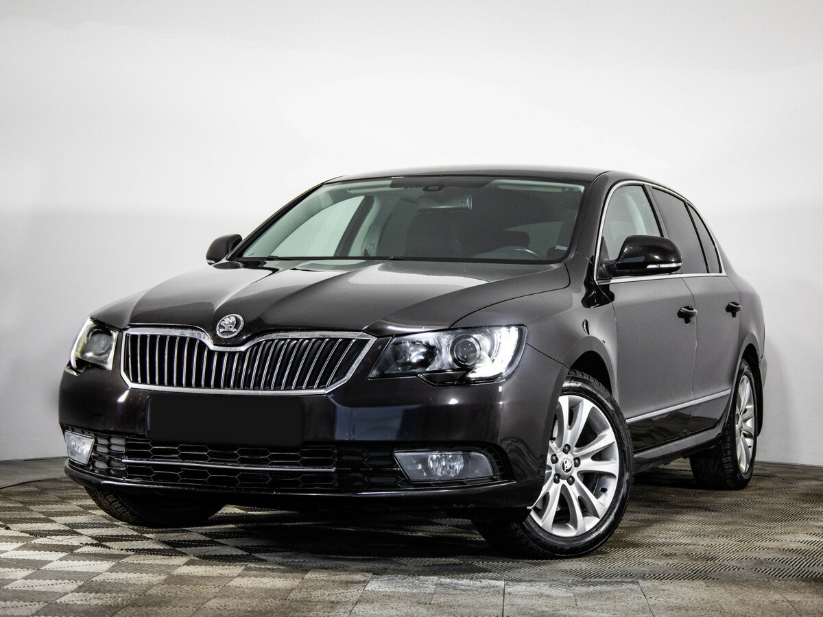 Skoda Superb 2014 года с пробегом. Фото: #0