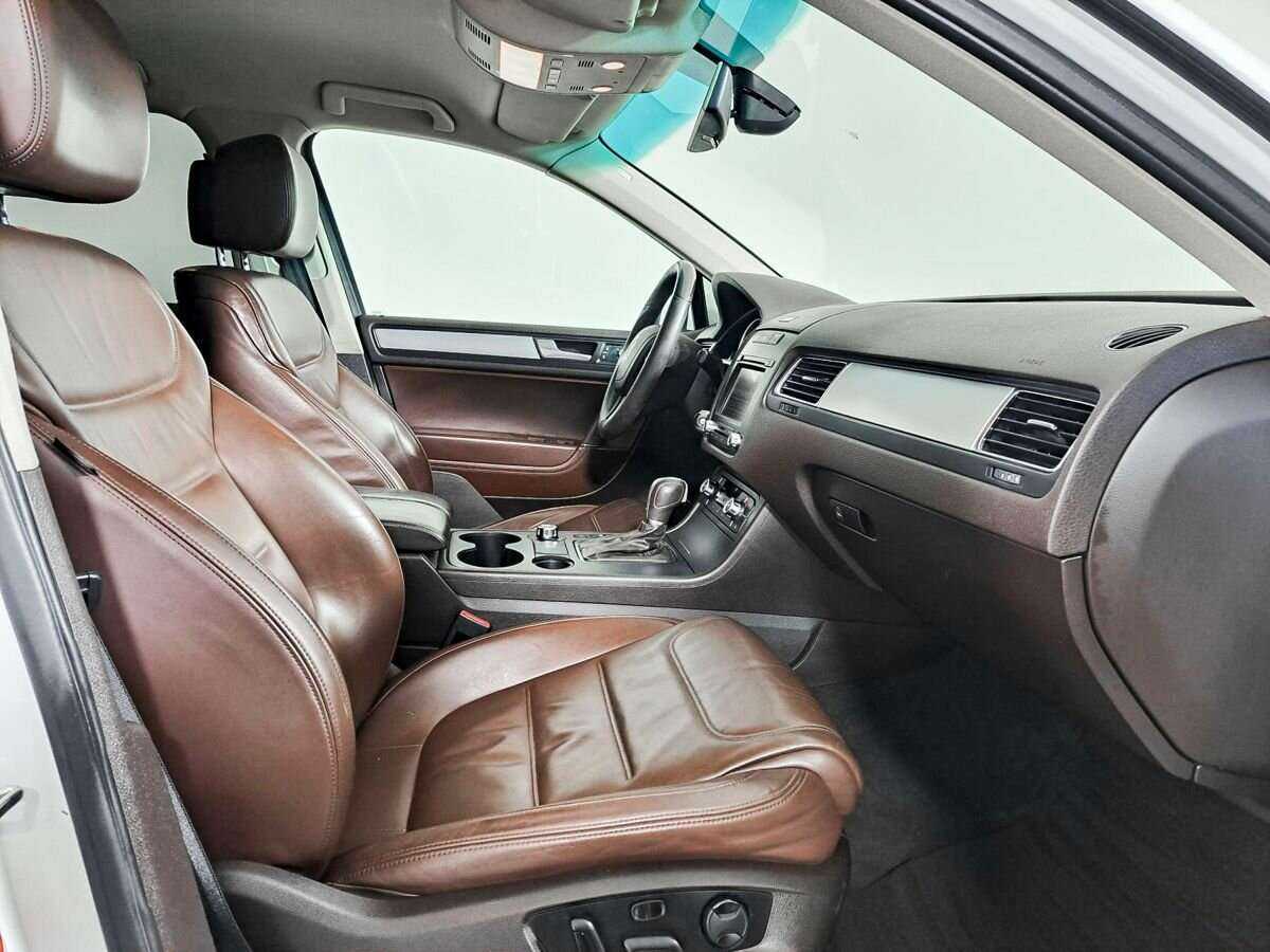Volkswagen Touareg 2012 года с пробегом. Фото: #6