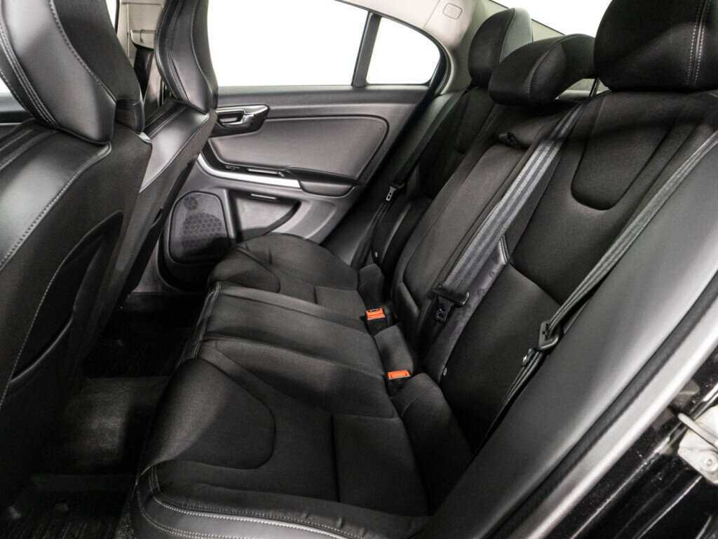 Volvo S60 2017 года с пробегом. Фото: #9