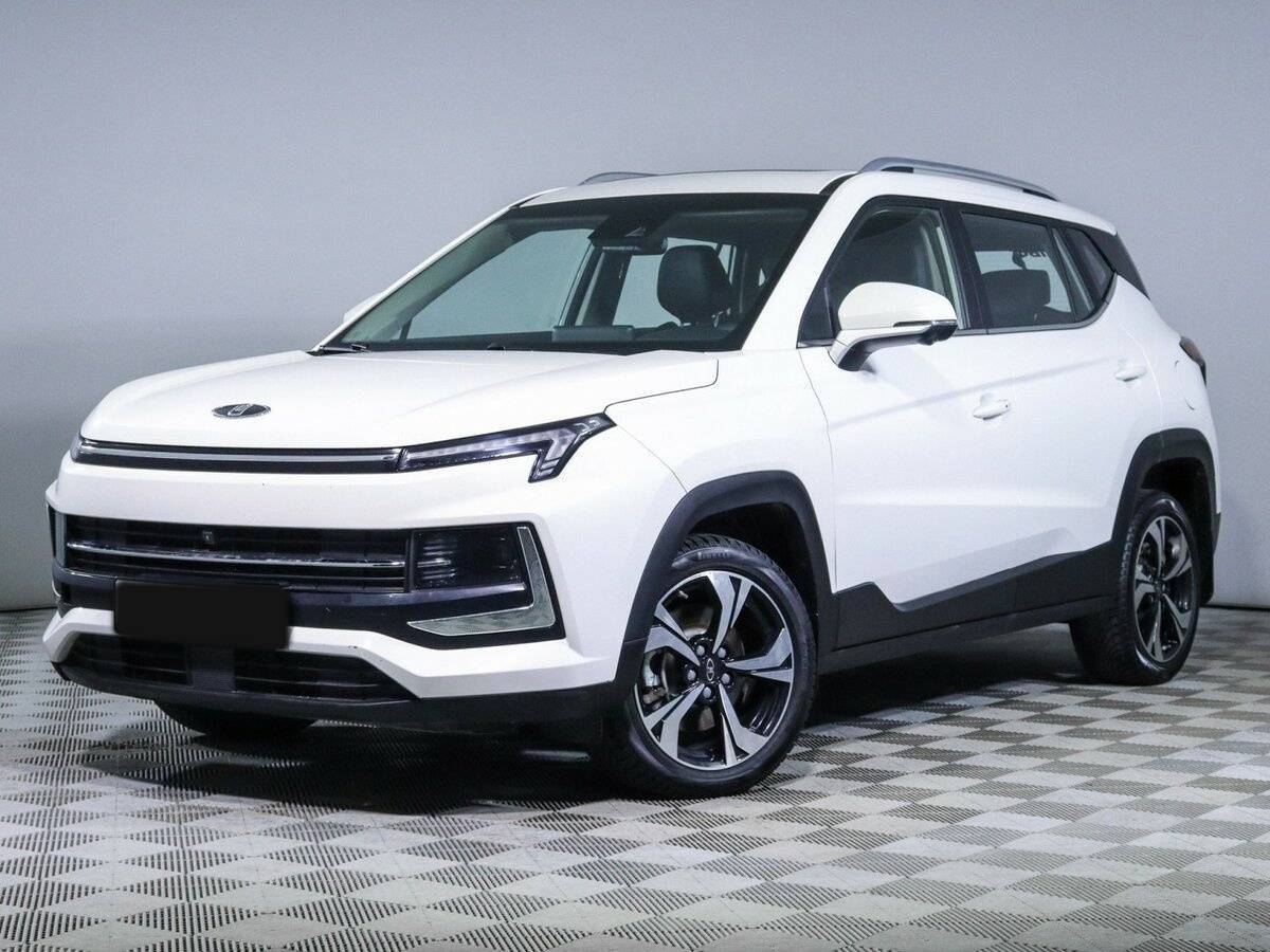 Москвич 3 2023 года с пробегом. Посмотреть фото