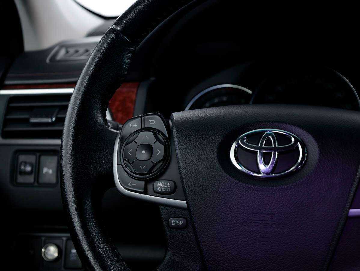 Toyota Camry 2013 года с пробегом. Фото: #18