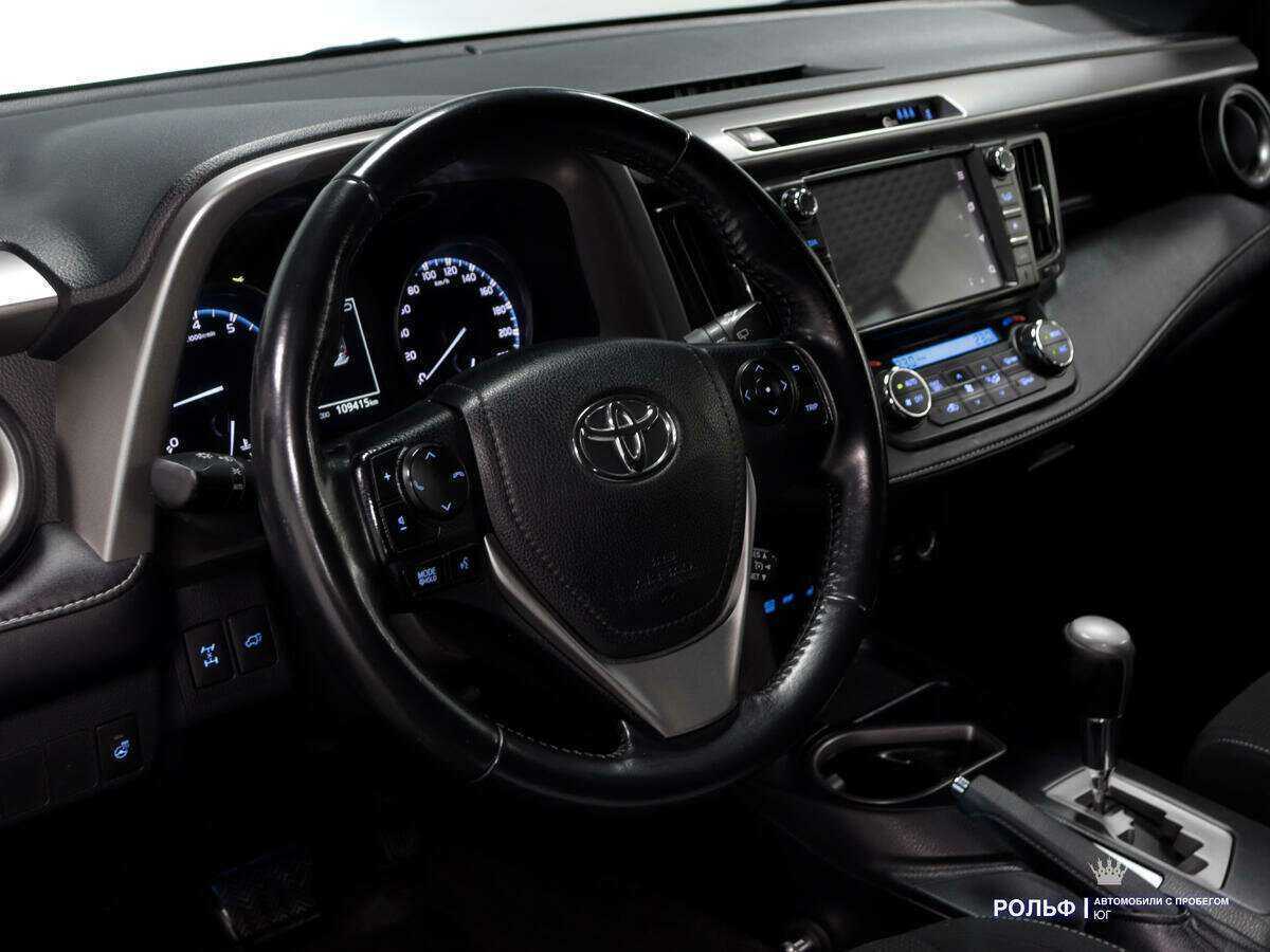 Toyota RAV4 2019 года с пробегом. Фото: #12