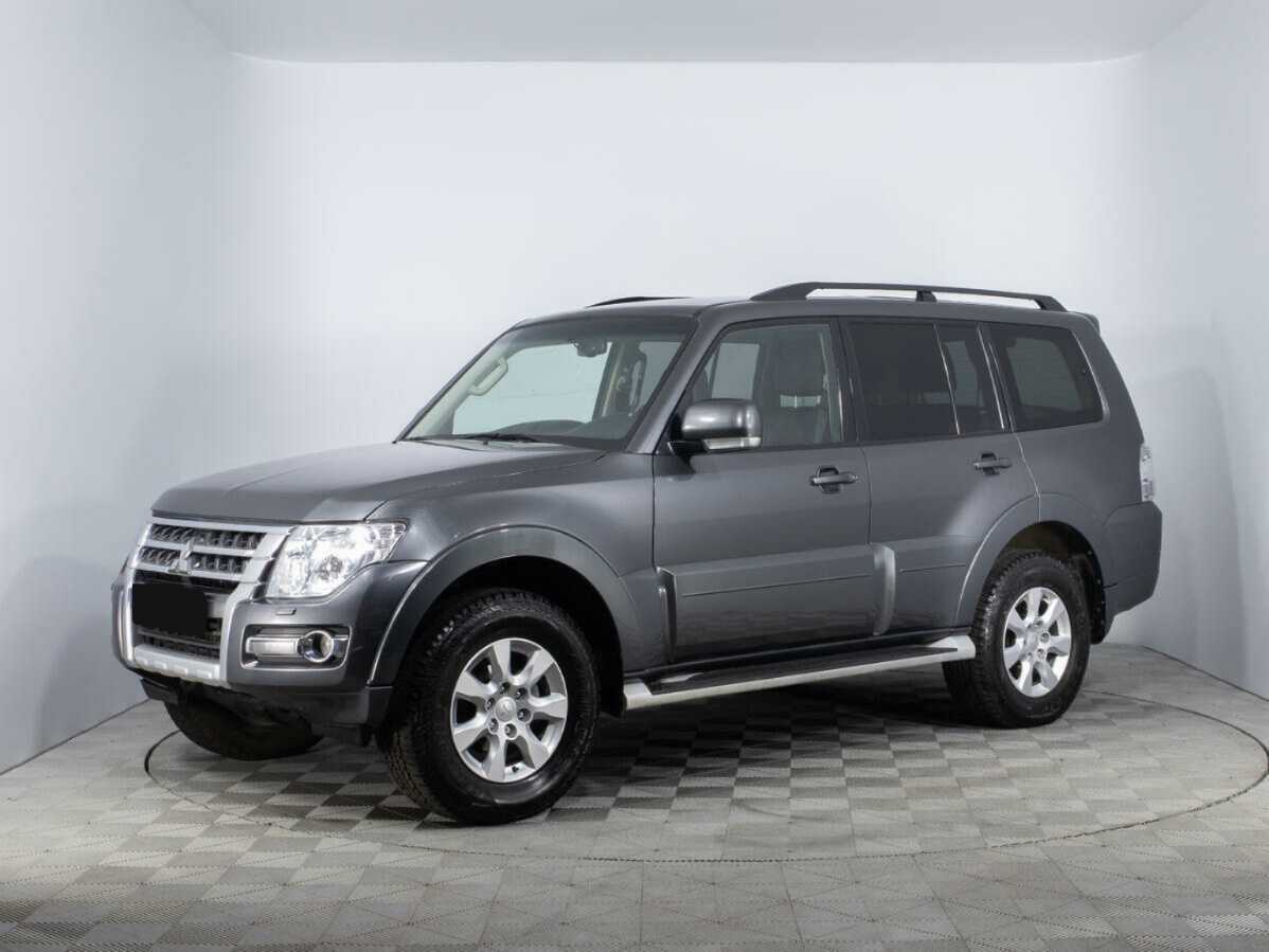 Mitsubishi Pajero 2017 года с пробегом. Фото: #0