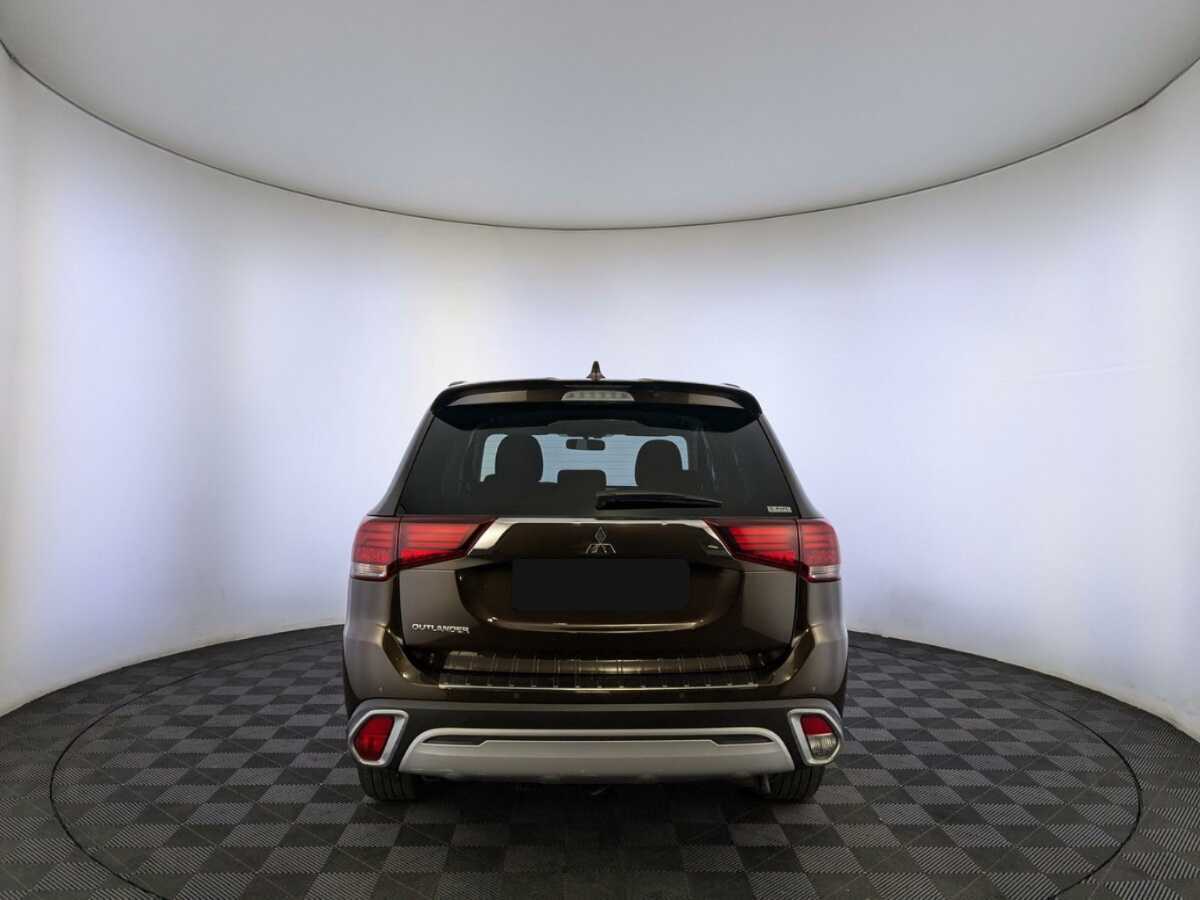 Mitsubishi Outlander 2022 года с пробегом. Фото: #5