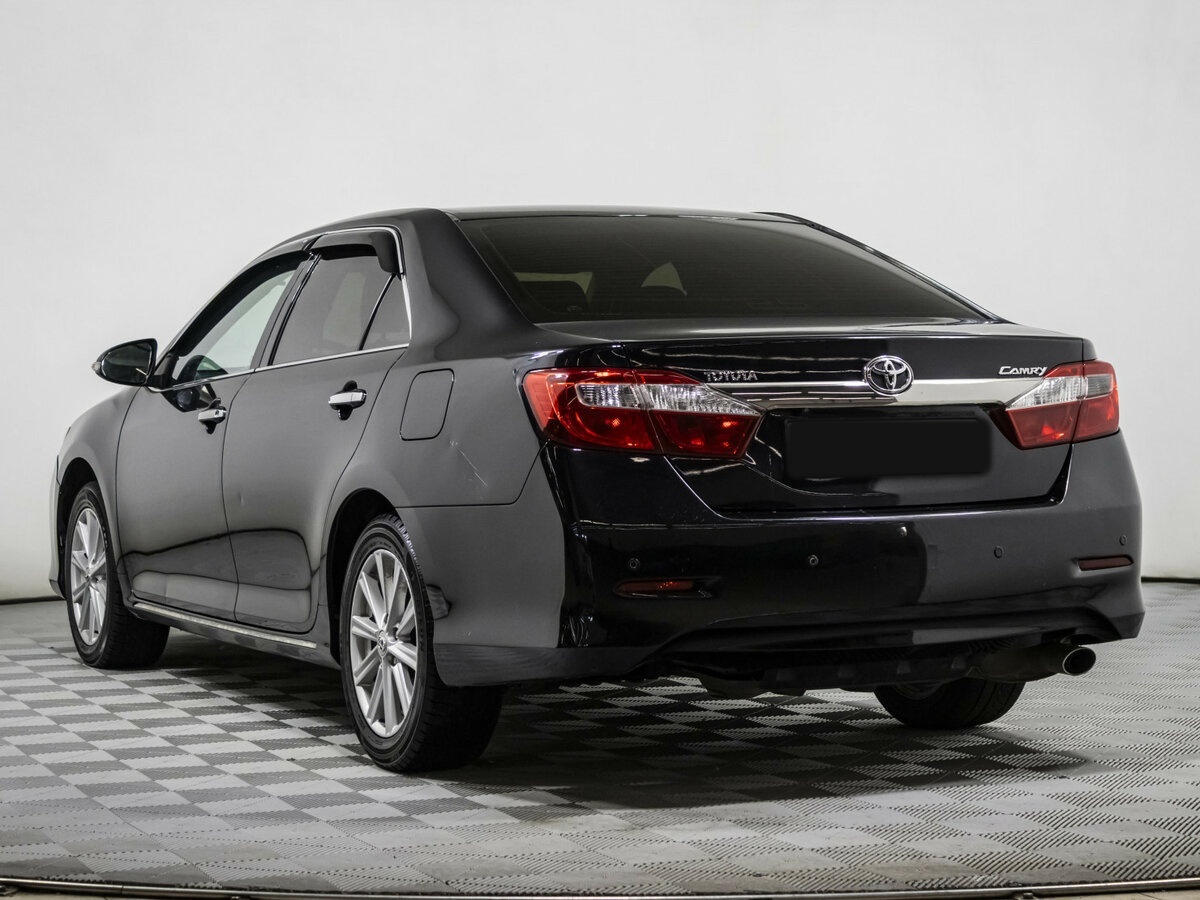 Toyota Camry 2012 года с пробегом. Фото: #5