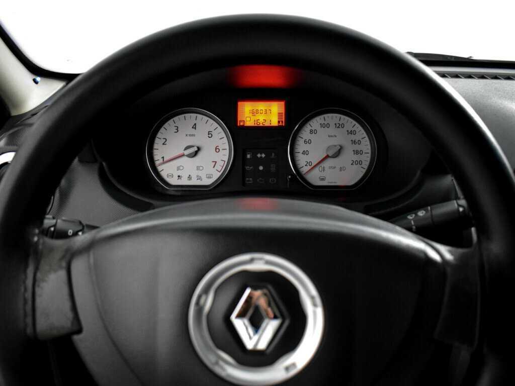 Renault Sandero 2012 года с пробегом. Фото: #15