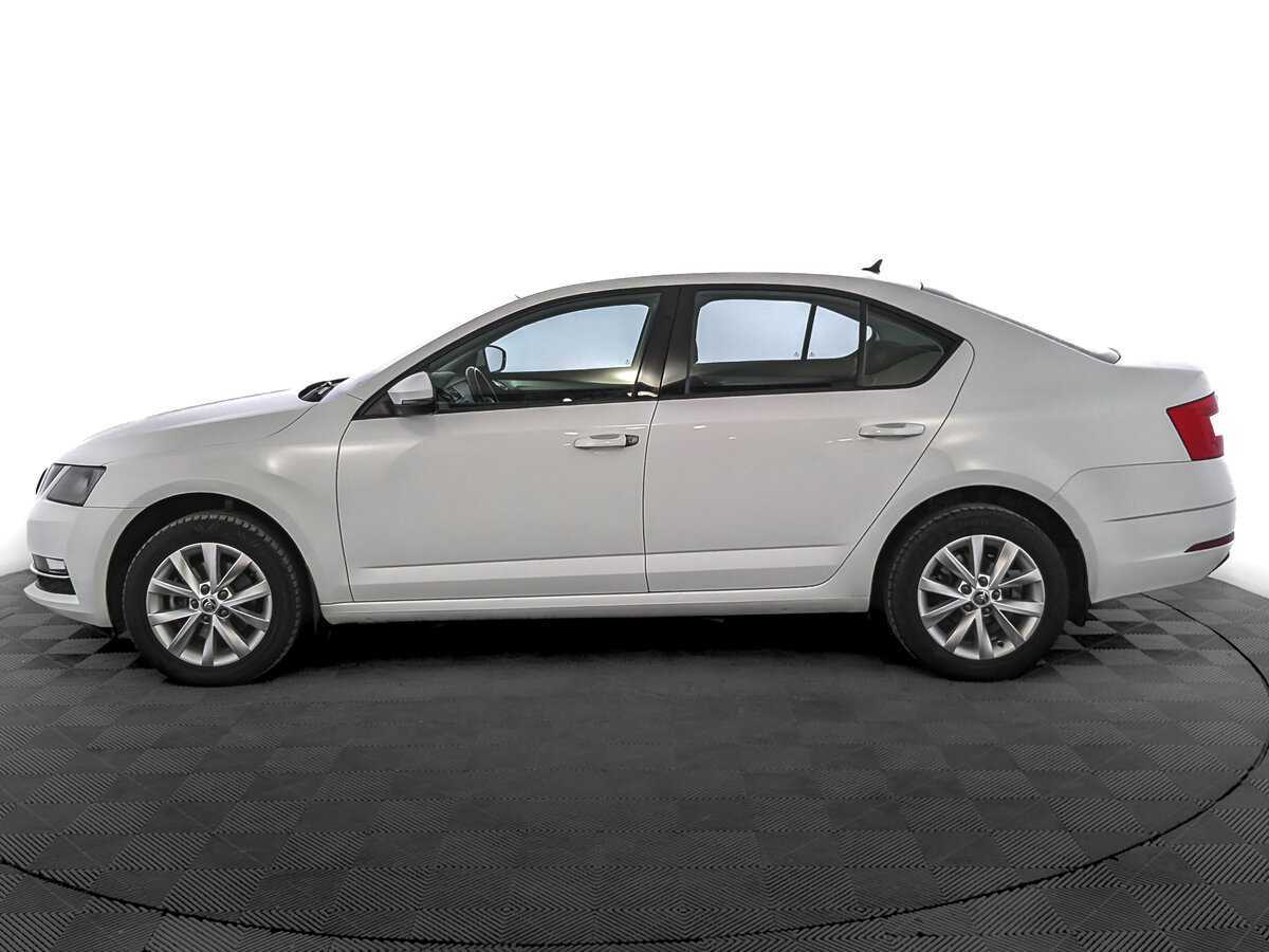 Skoda Octavia 2019 года с пробегом. Фото: #7