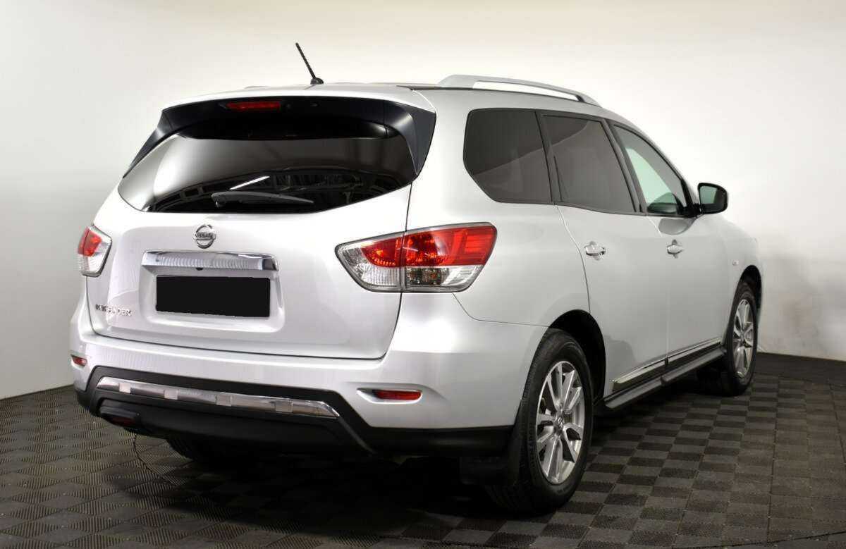 Nissan Pathfinder 2015 года с пробегом. Фото: #3