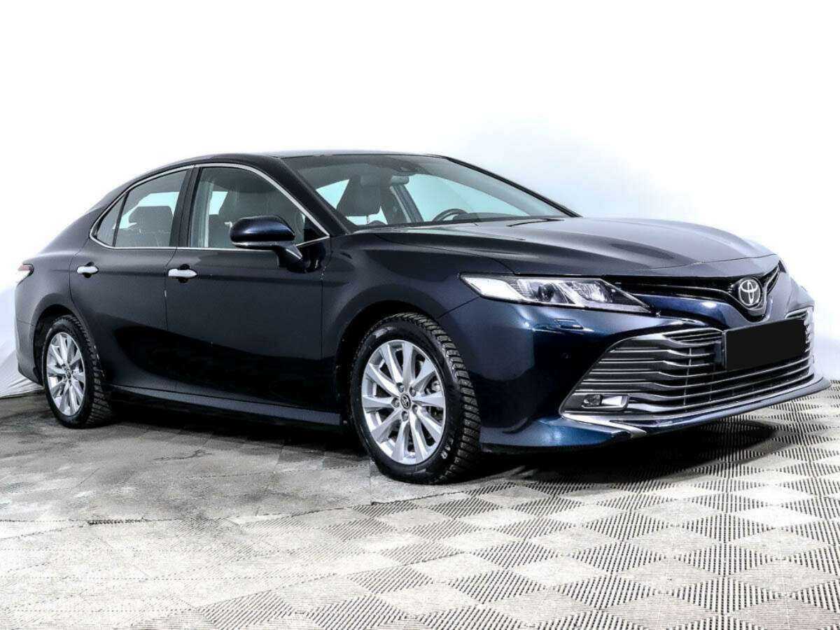 Toyota Camry 2020 года с пробегом. Фото: #1