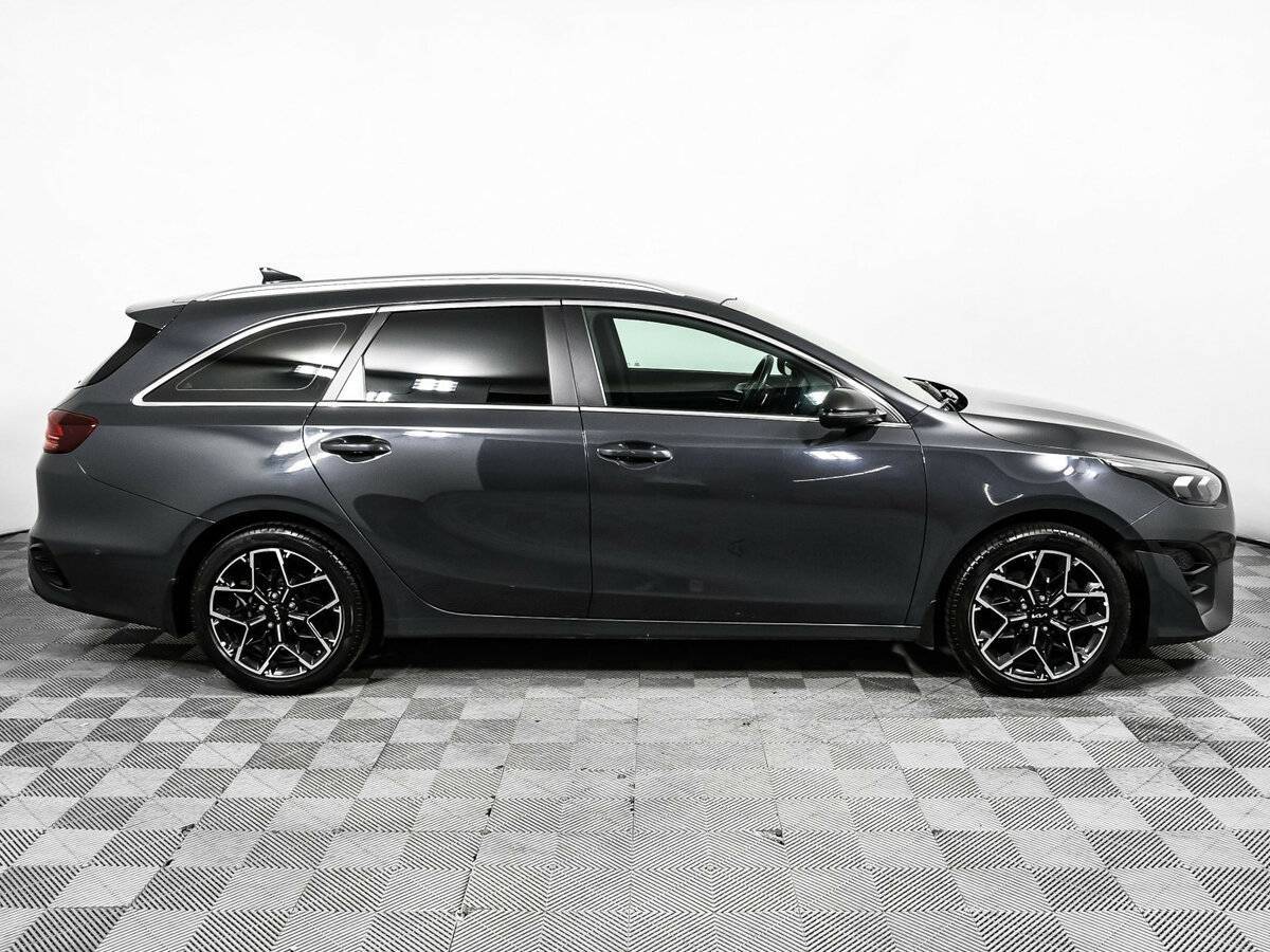 Kia Ceed 2021 года с пробегом. Фото: #3