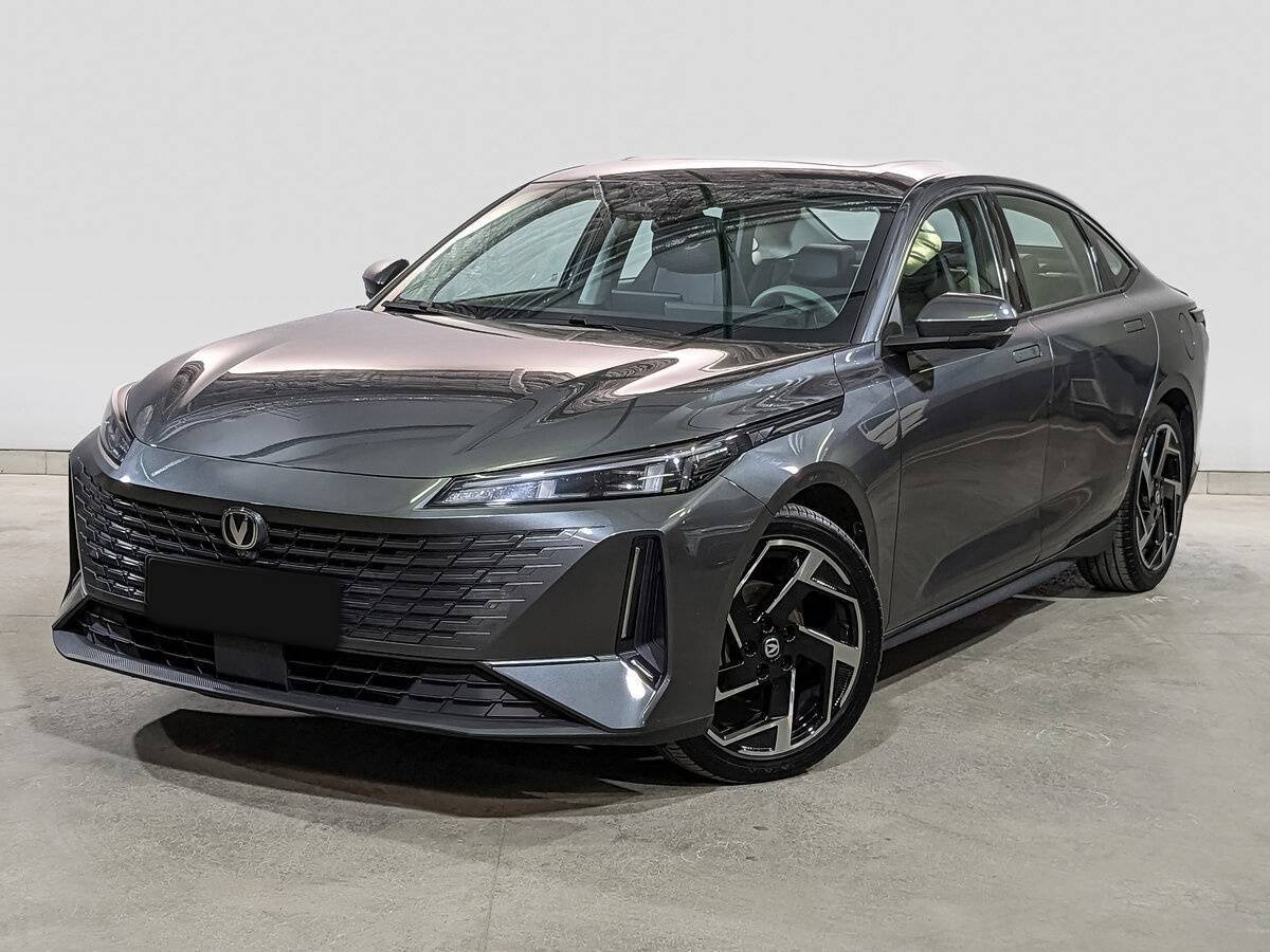 Changan Lamore 2023 года с пробегом. Посмотреть фото