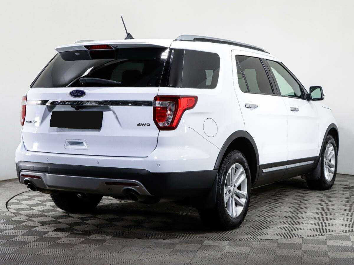 Ford Explorer 2017 года с пробегом. Фото: #4