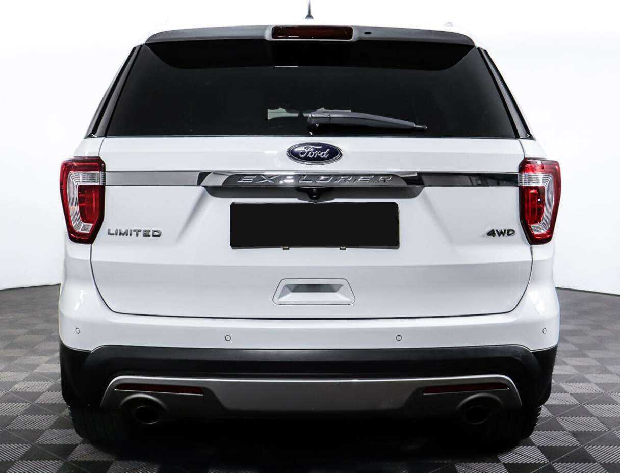 Ford Explorer 2017 года с пробегом. Фото: #5