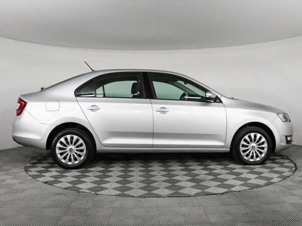 Skoda Rapid 2018 года с пробегом. Фото: #3