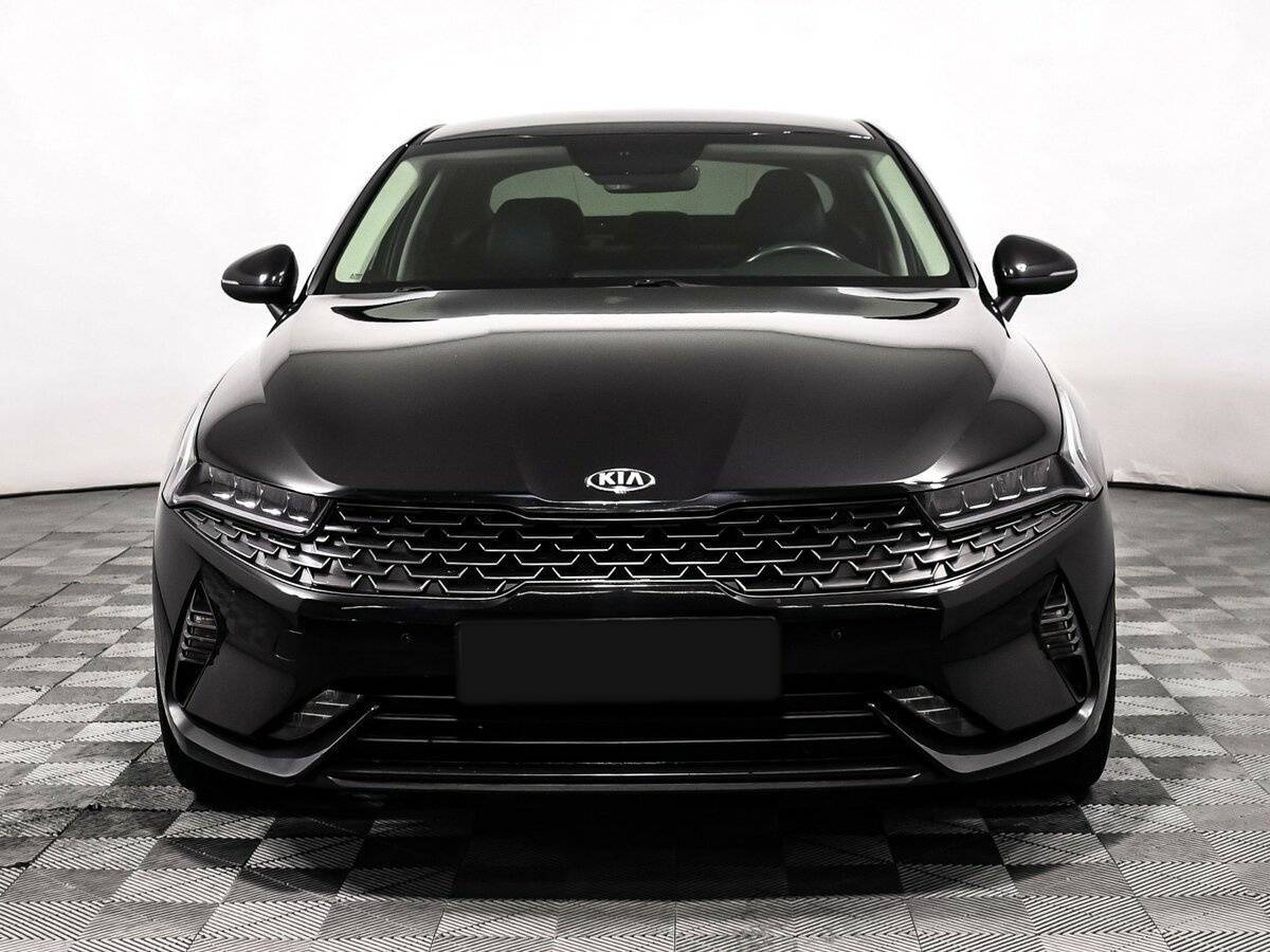 Kia K5 2021 года с пробегом. Фото: #1