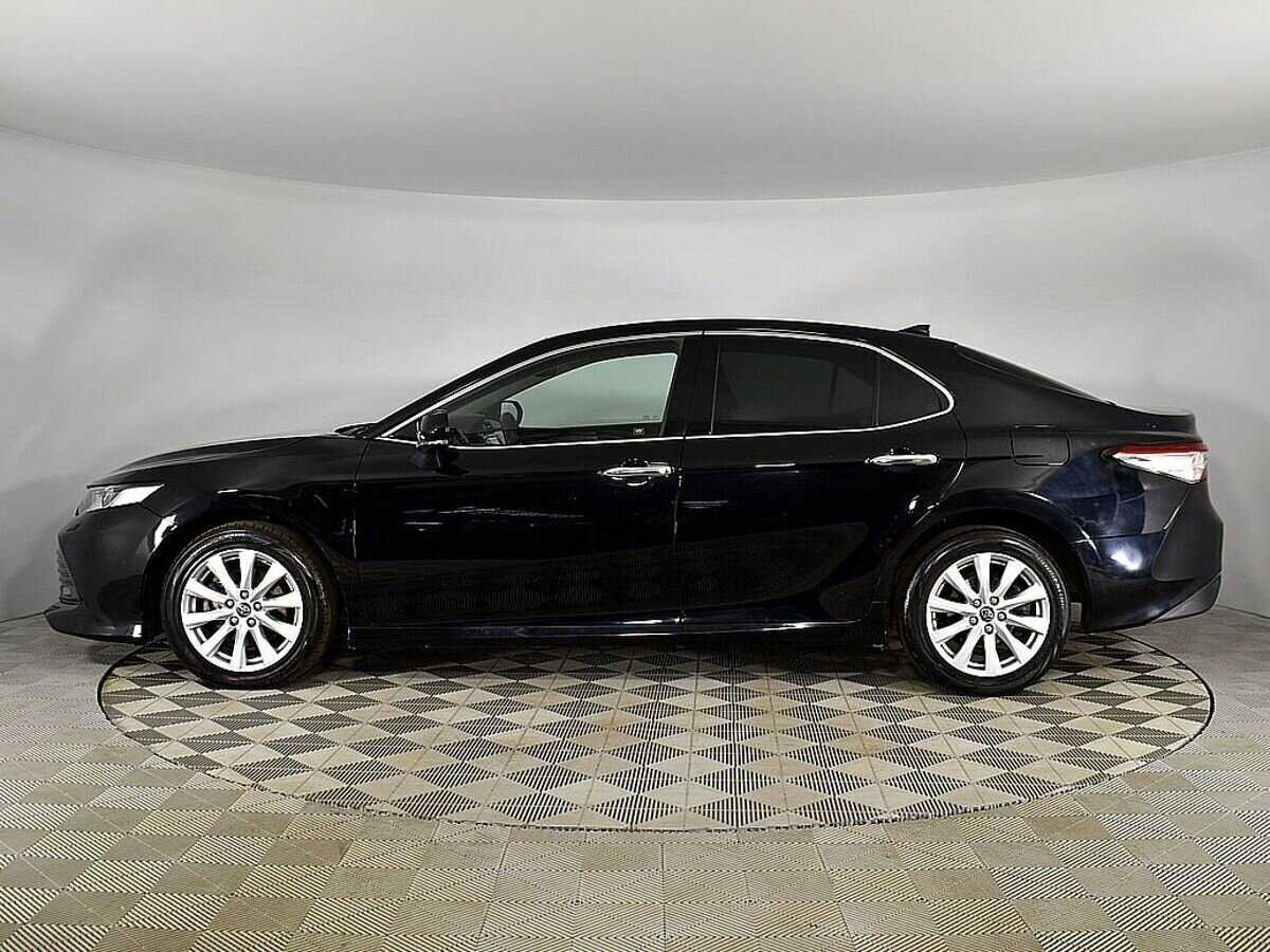 Toyota Camry 2019 года с пробегом. Фото: #5