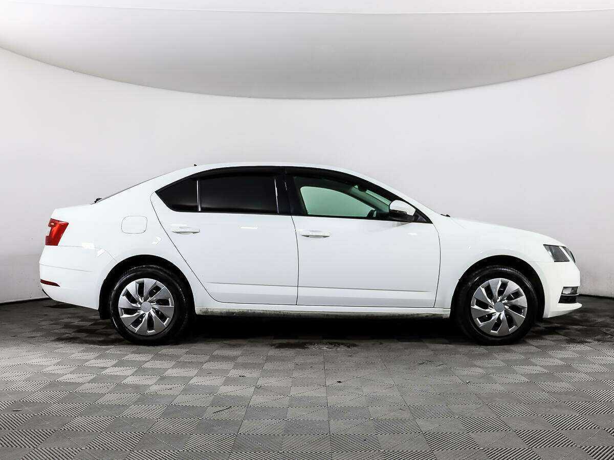 Skoda Octavia 2020 года с пробегом. Фото: #3