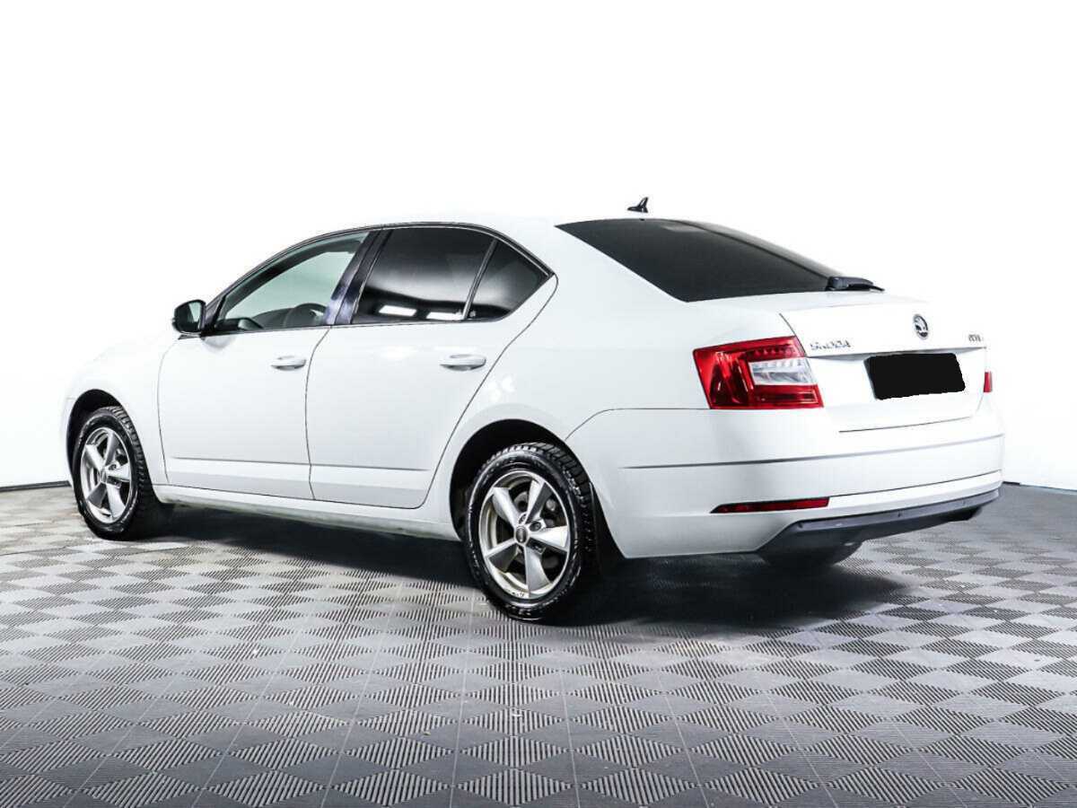 Skoda Octavia 2019 года с пробегом. Фото: #6