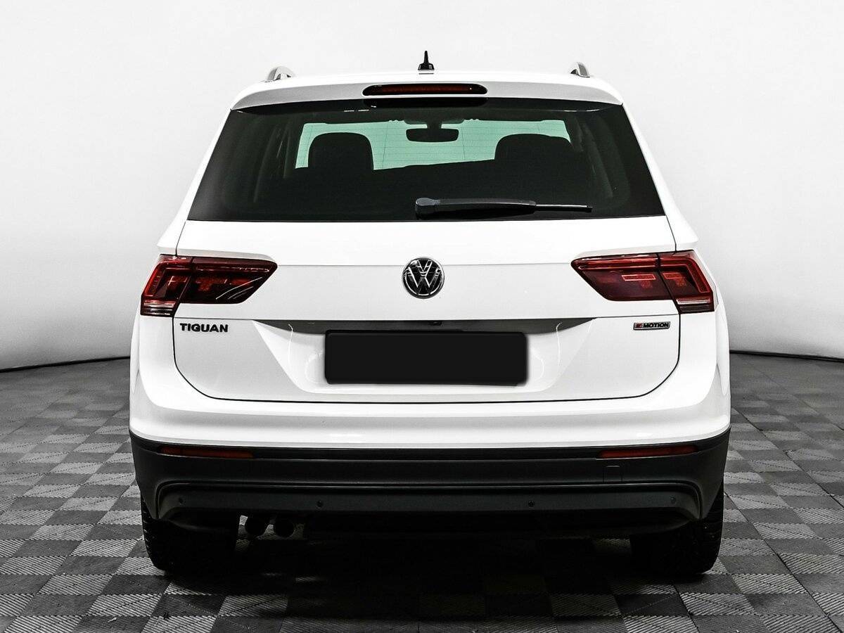 Volkswagen Tiguan 2018 года с пробегом. Фото: #5