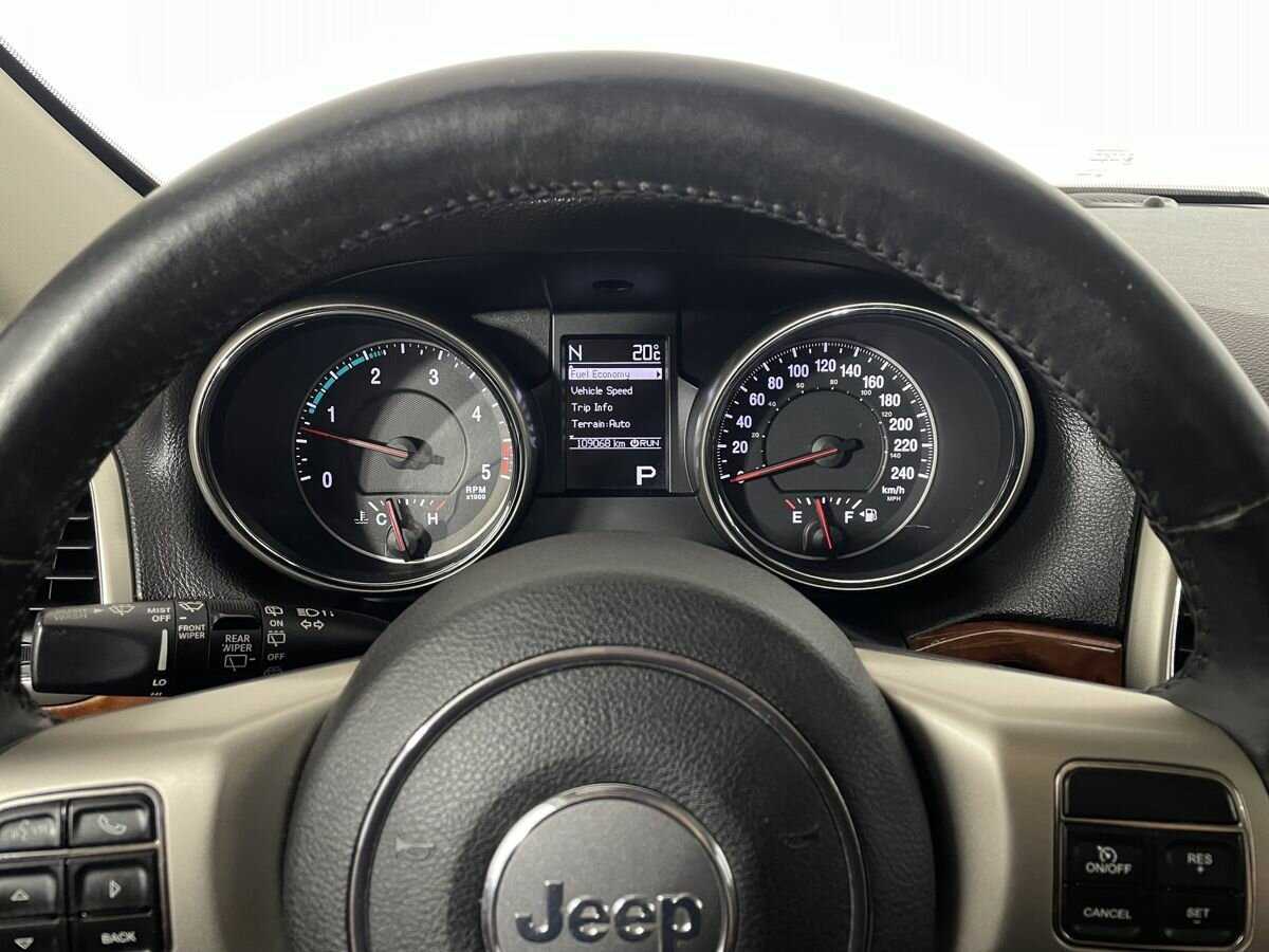 Jeep Grand Cherokee 2012 года с пробегом. Фото: #10